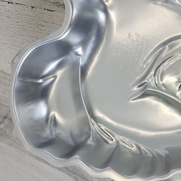 Wilton Disney Tinkerbell face aluminum cake pan 2105-5110 - Picture 4 of 5